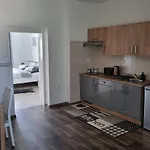 Cerny Tulipan - 4 Appartement Plzeň